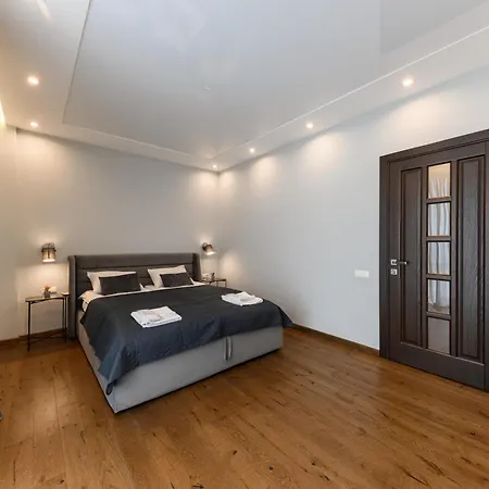 Apartment Evuri Babyak *